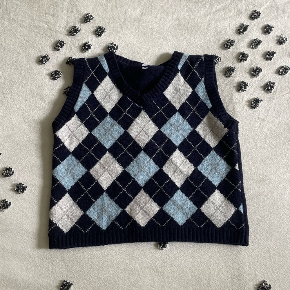 Cropped Sweater Vest🌚